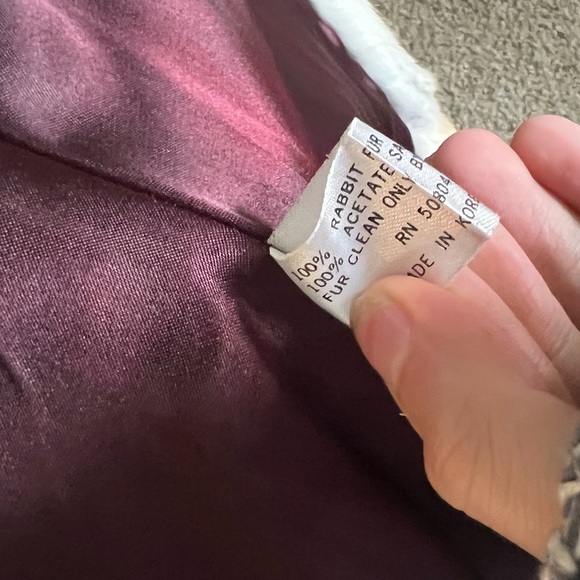 Luxurious real fur coat with satin lining, brown - Picture 3 of 10